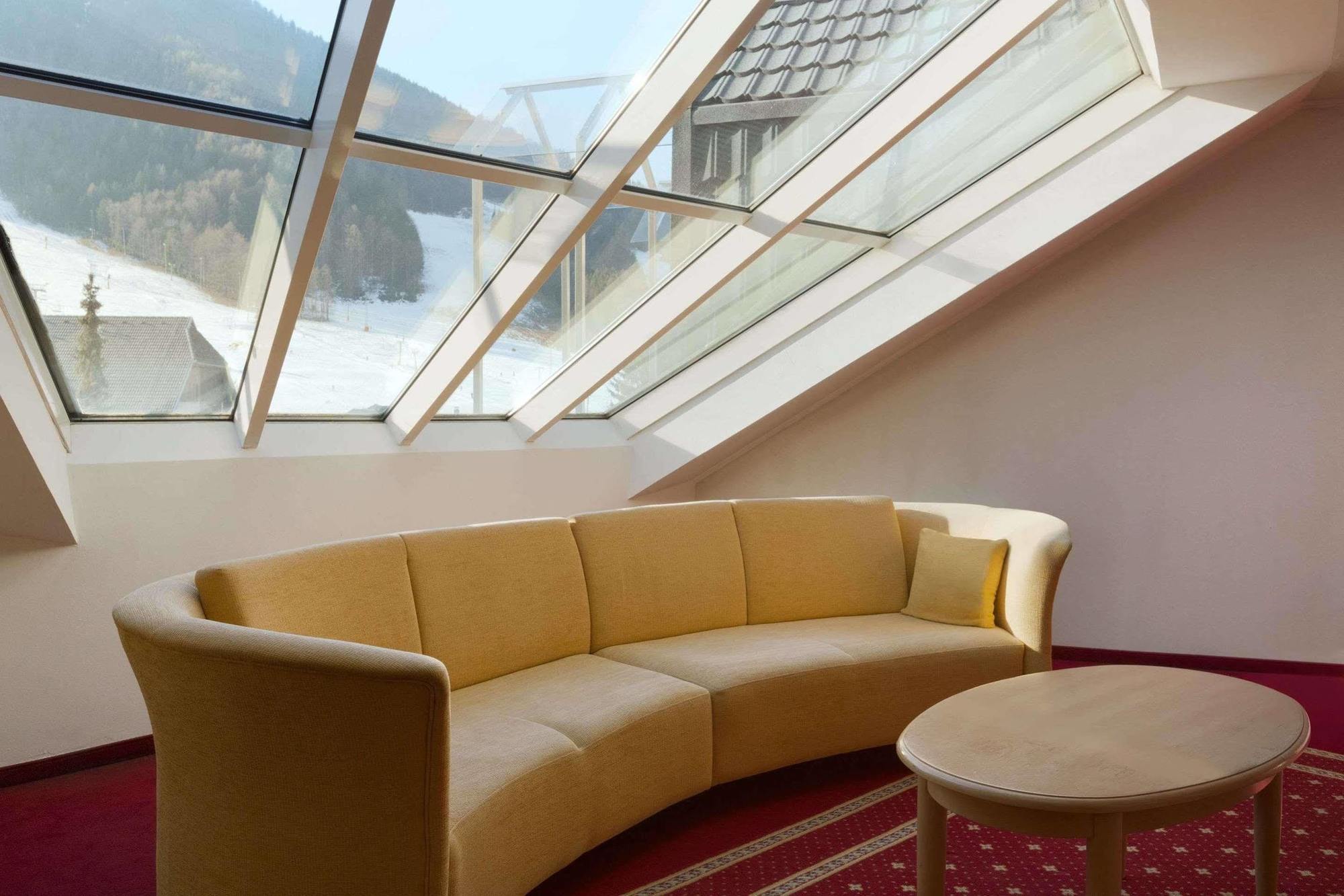 Ramada Hotel&Suites Kranjska Gora Bagian luar foto