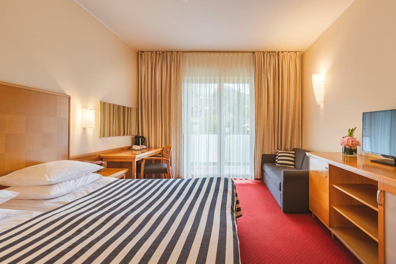 Ramada Hotel&Suites Kranjska Gora Bagian luar foto